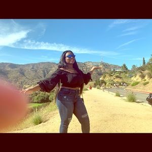 Meet your Posher, Nykia